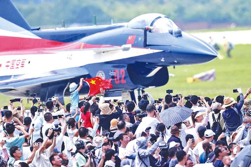 男生女生靠逼网站长春航空展迎来首个公众日